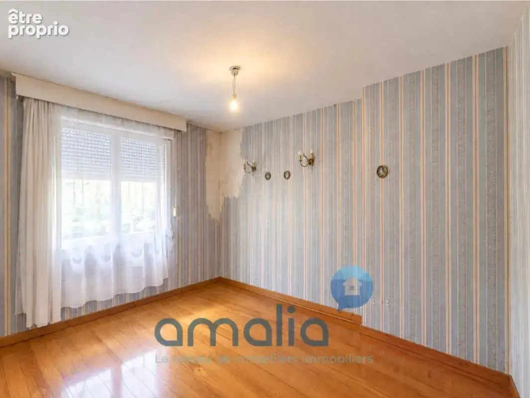 Maison semi mitoyenne 100 m² à potentiel, 3 chambres, jardin sans vis-à-vis - photo 8