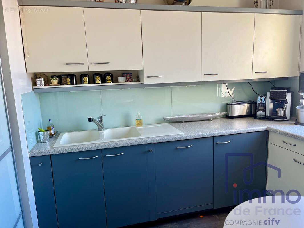 Appartement à SAINT-ETIENNE