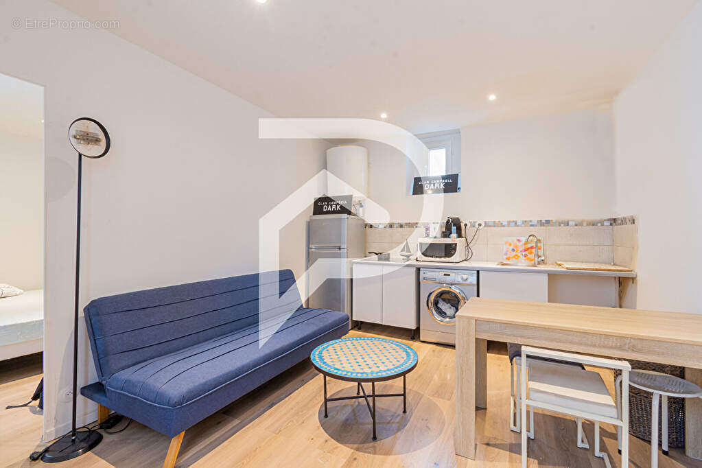 Appartement à MARSEILLE-6E