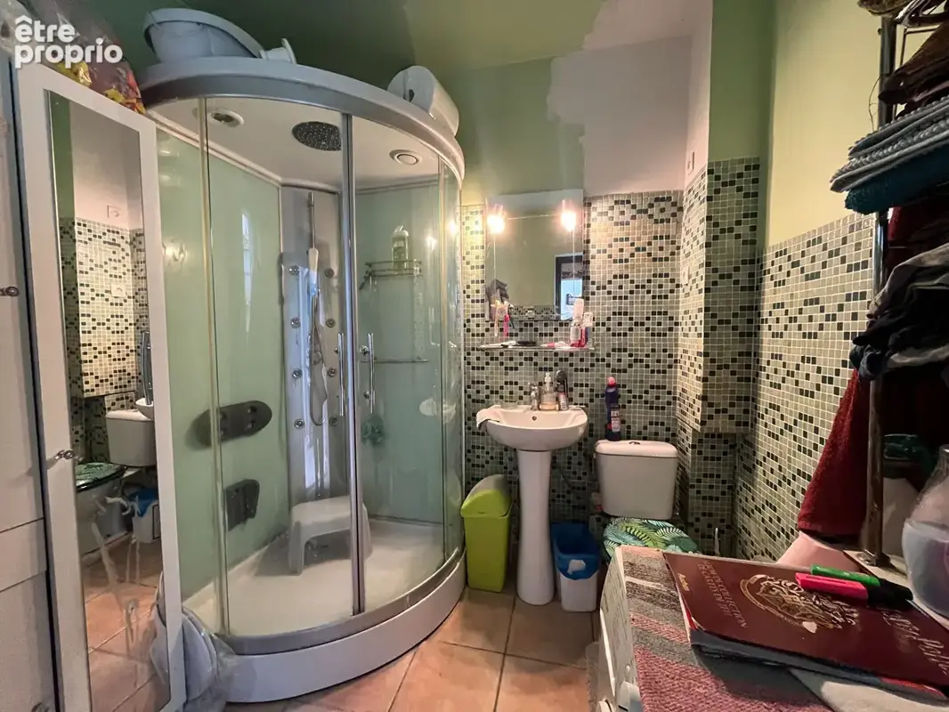 Secteur Villeneuve-sur-Lot, jolie maison de ville mitoyenne de 107 m² avec jardin et dépendances. Vous découvrirez au rez-de-cha - photo 11