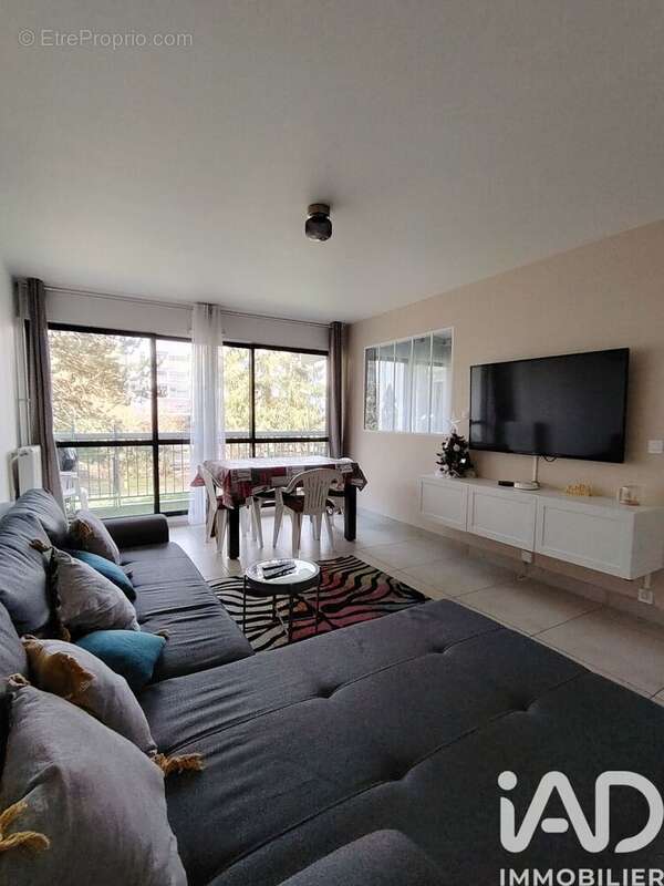 Photo 2 - Appartement à LES ULIS