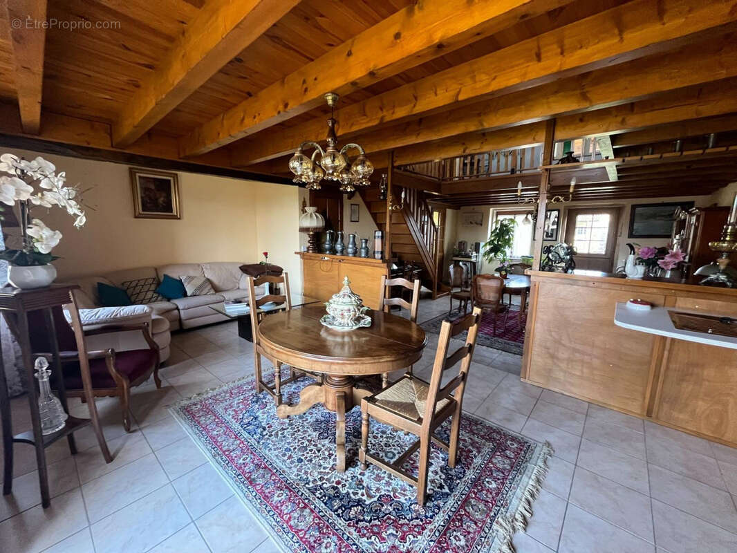 Maison à REYSSOUZE