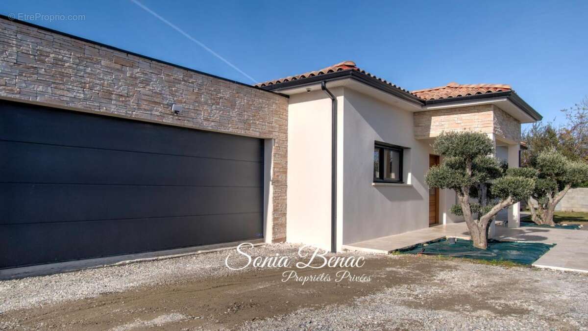 Maison à CARBONNE