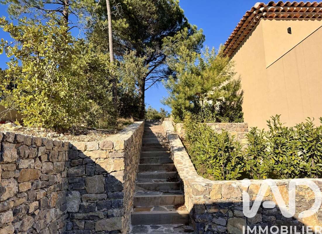 Photo 3 - Maison à PLAN-DE-LA-TOUR