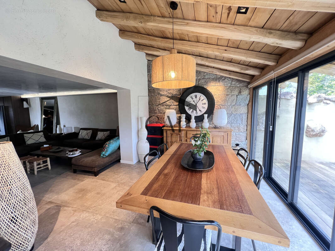 Maison à SAN-GAVINO-DI-CARBINI