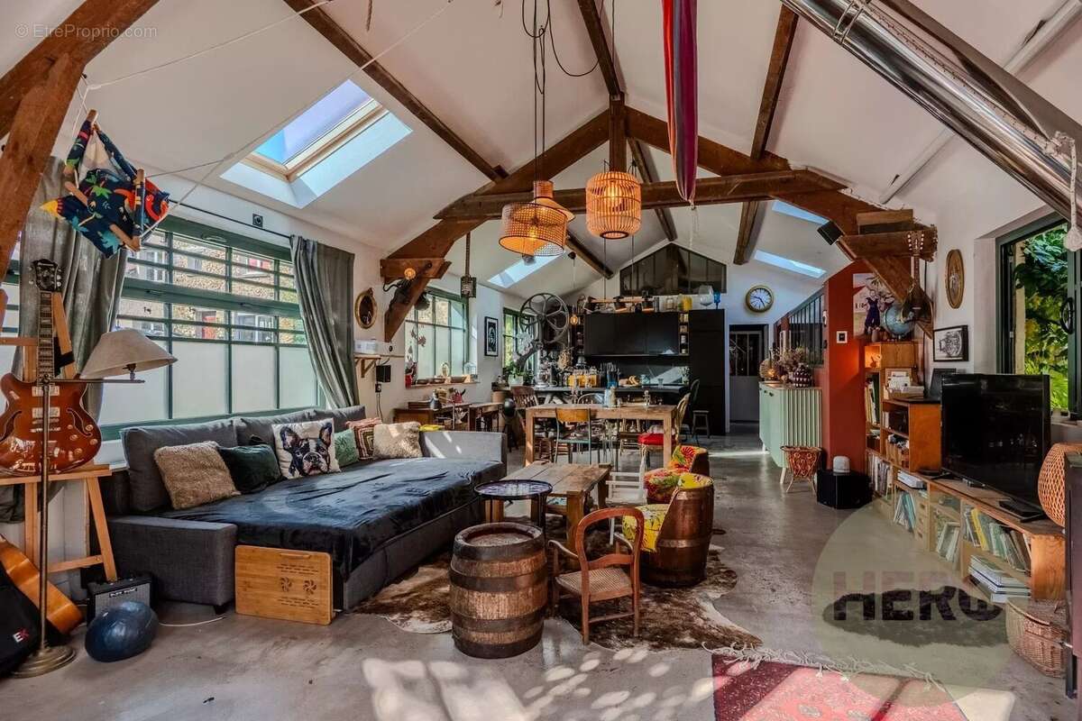 Maison à DAMPIERRE-EN-YVELINES