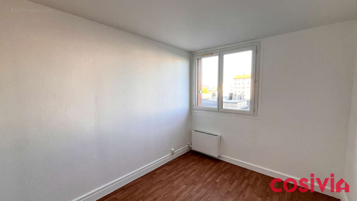 Appartement à NANTERRE