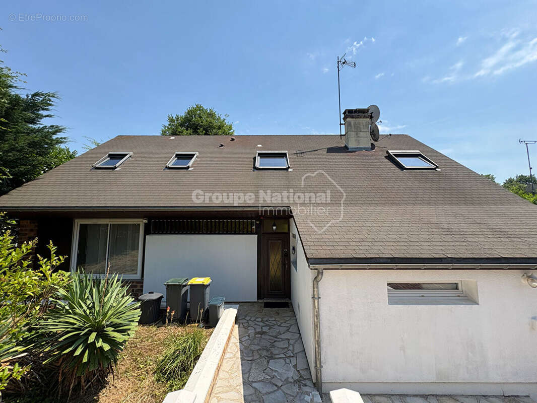 Maison à MERU