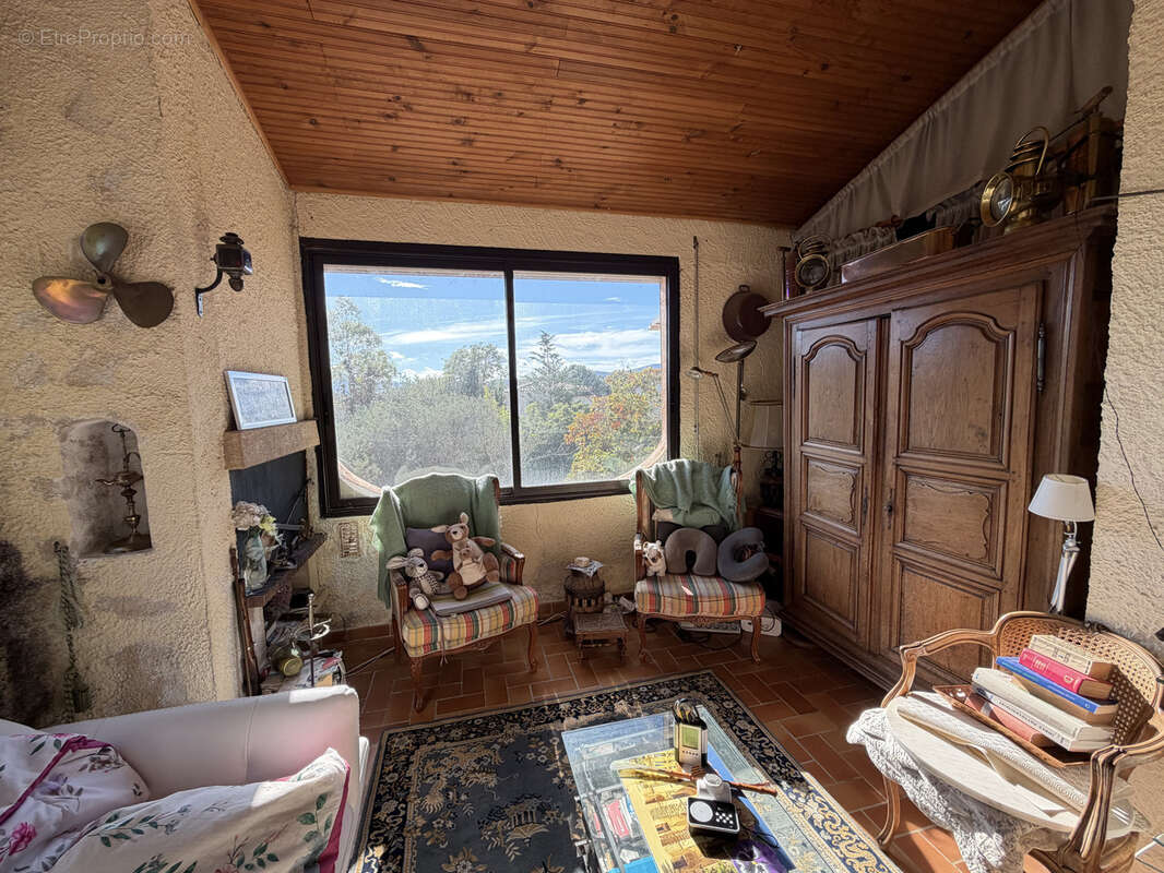 Maison à SAINT-MAXIMIN-LA-SAINTE-BAUME