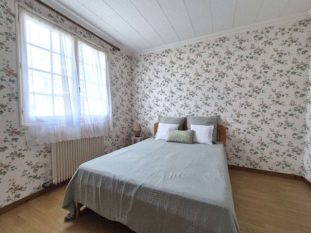 EXCLUSIVITE SENLIS - Maison familiale avec garage et jardin - photo 8