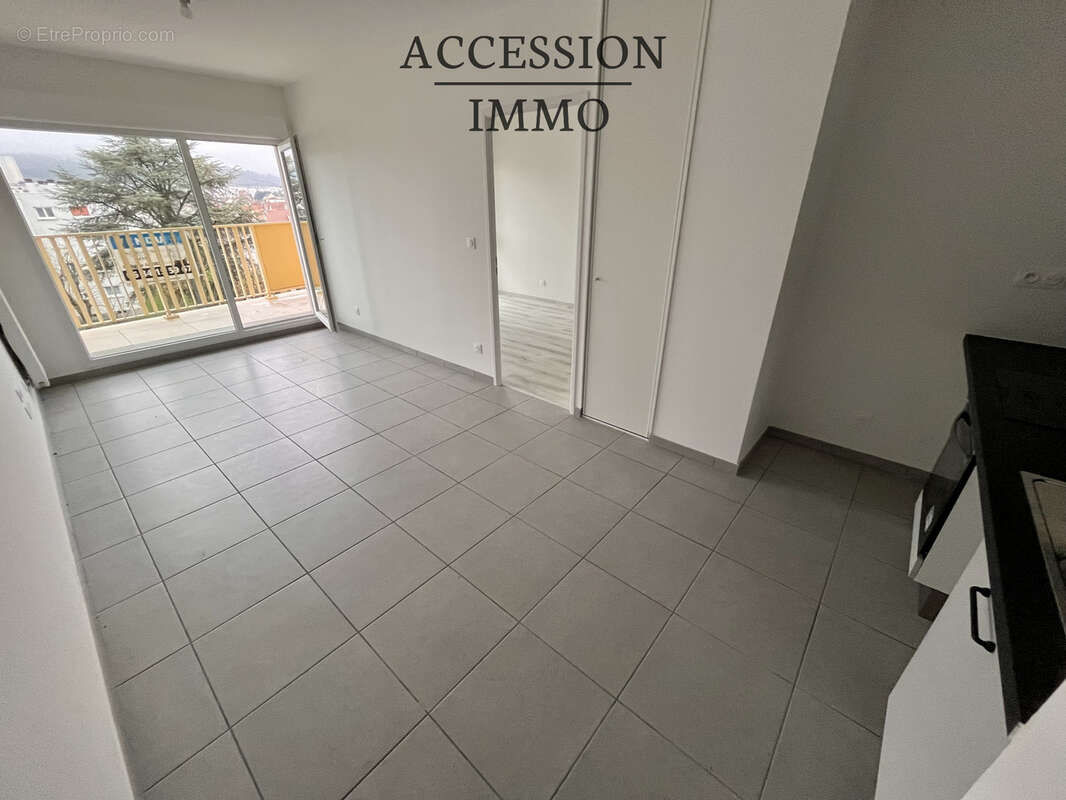 Appartement à CHENOVE