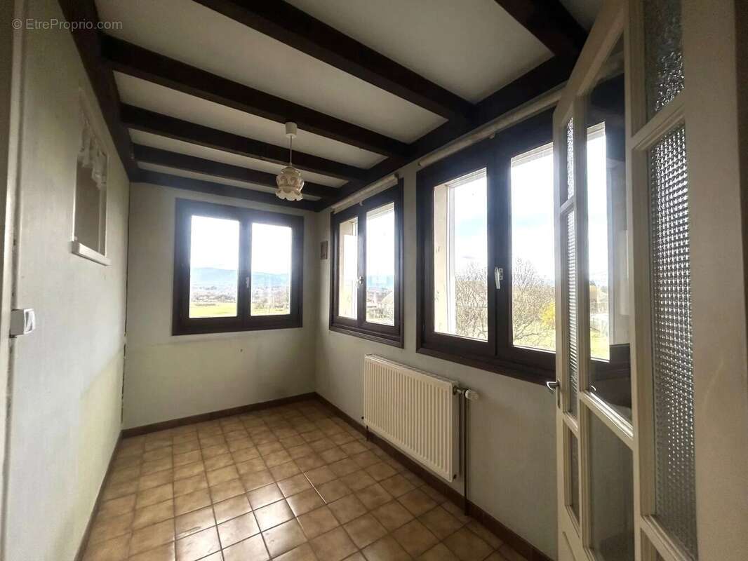 Maison à EVETTE-SALBERT