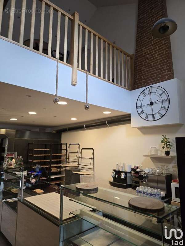 Photo 5 - Commerce à COUZE-ET-SAINT-FRONT