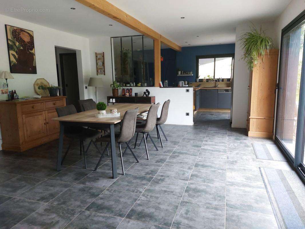 Maison à SARGE-LES-LE-MANS