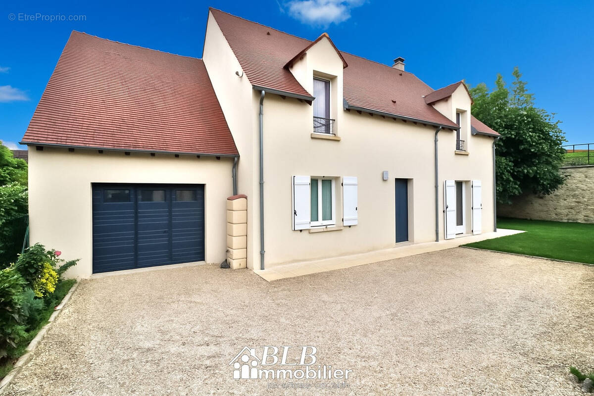 Maison à RAMBOUILLET