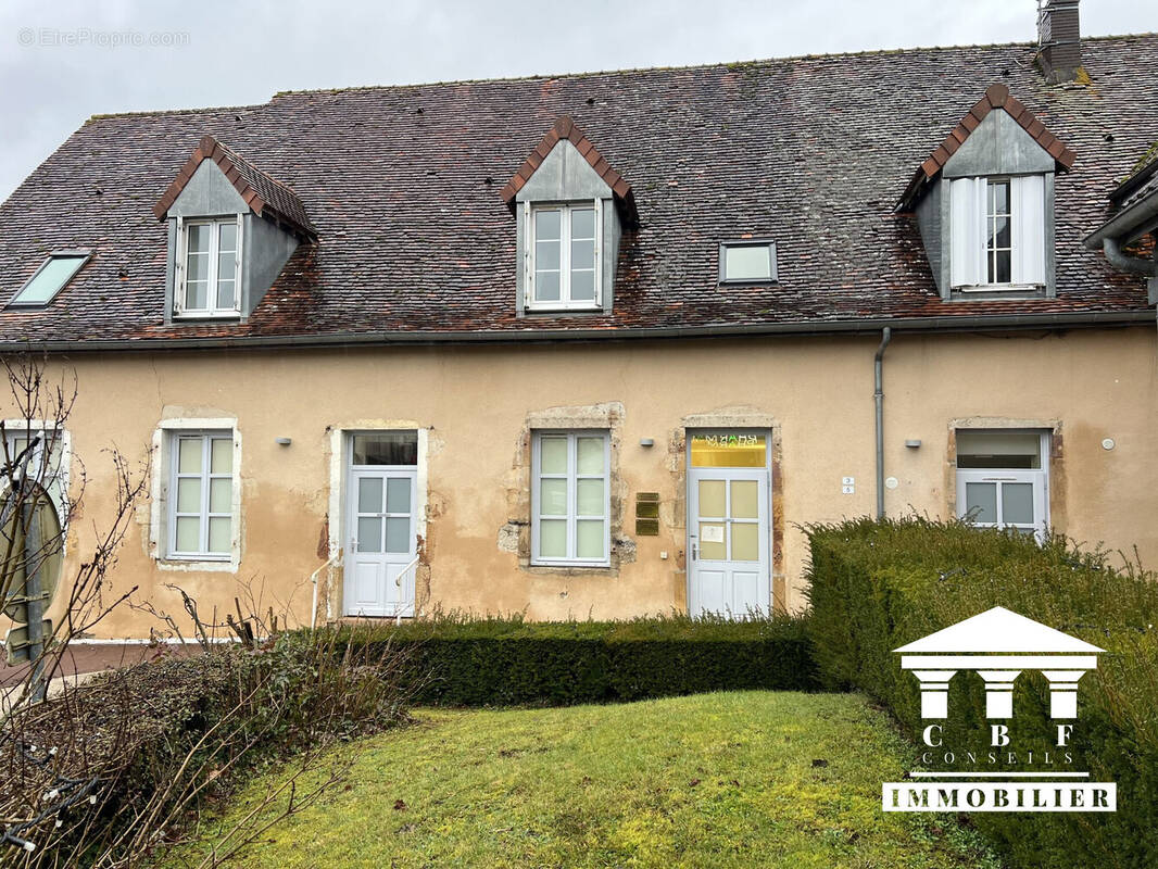 Appartement à SAINT-SERNIN-DU-BOIS