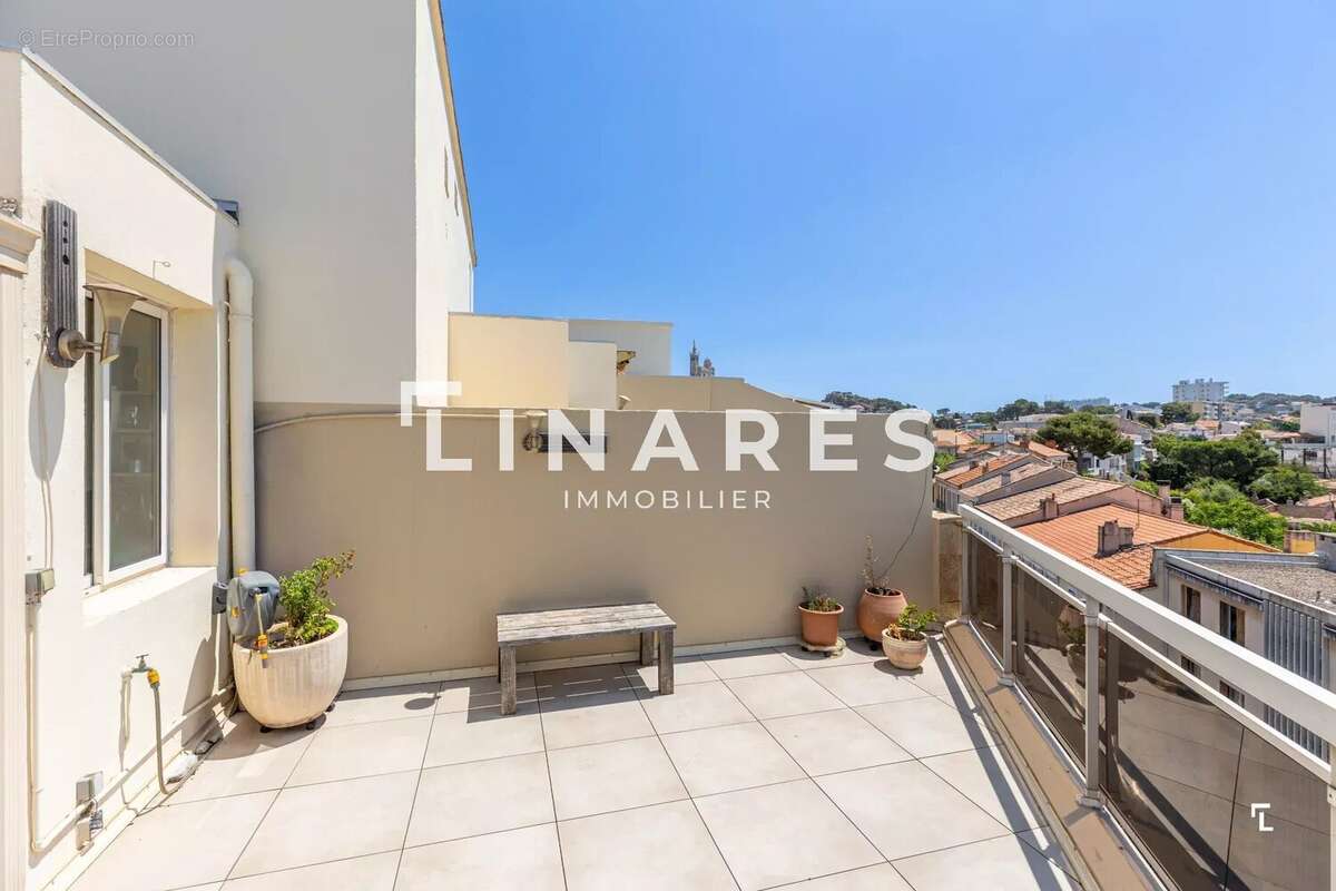 Appartement à MARSEILLE-7E