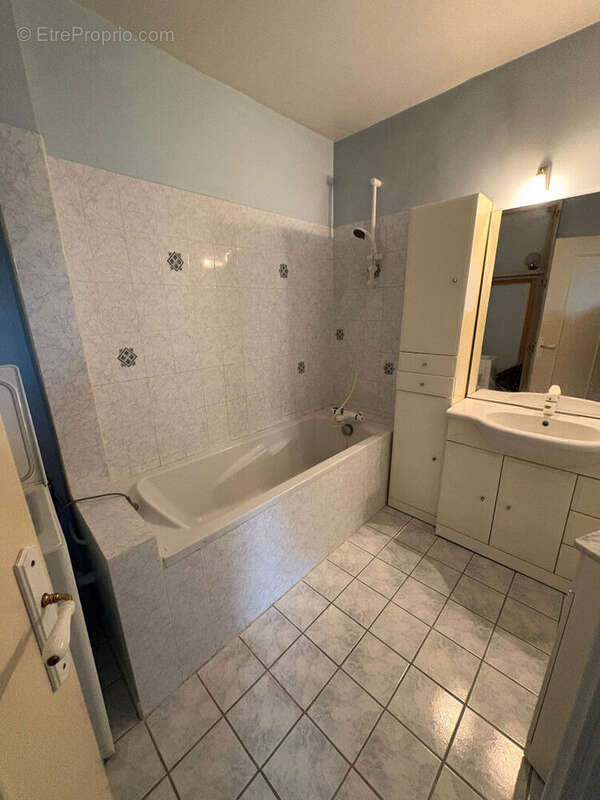 Appartement à FONTENAY-LE-FLEURY