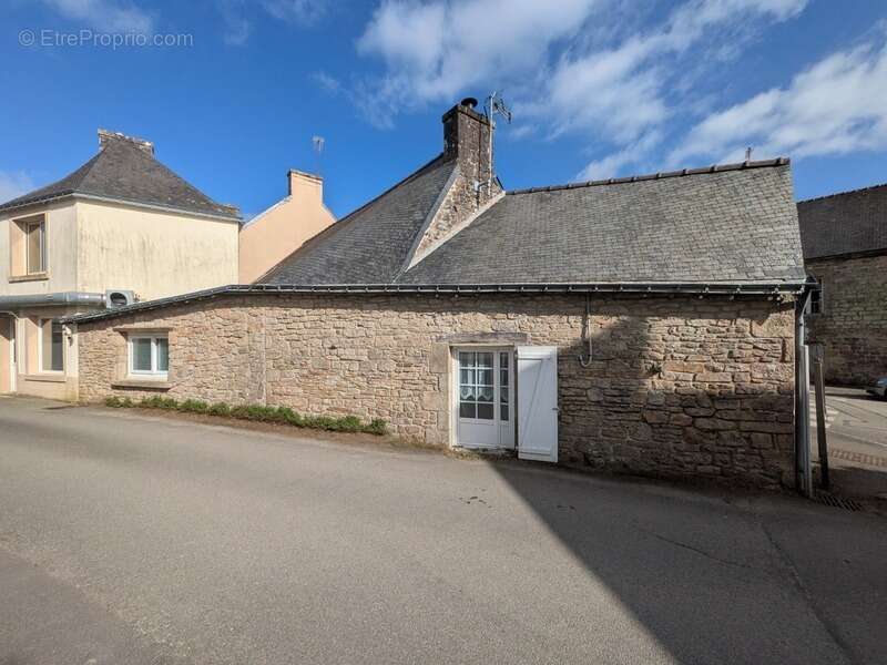 Maison à LOCMALO