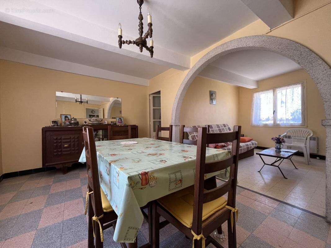 Maison 89 m² à Ouveillan  - photo 2