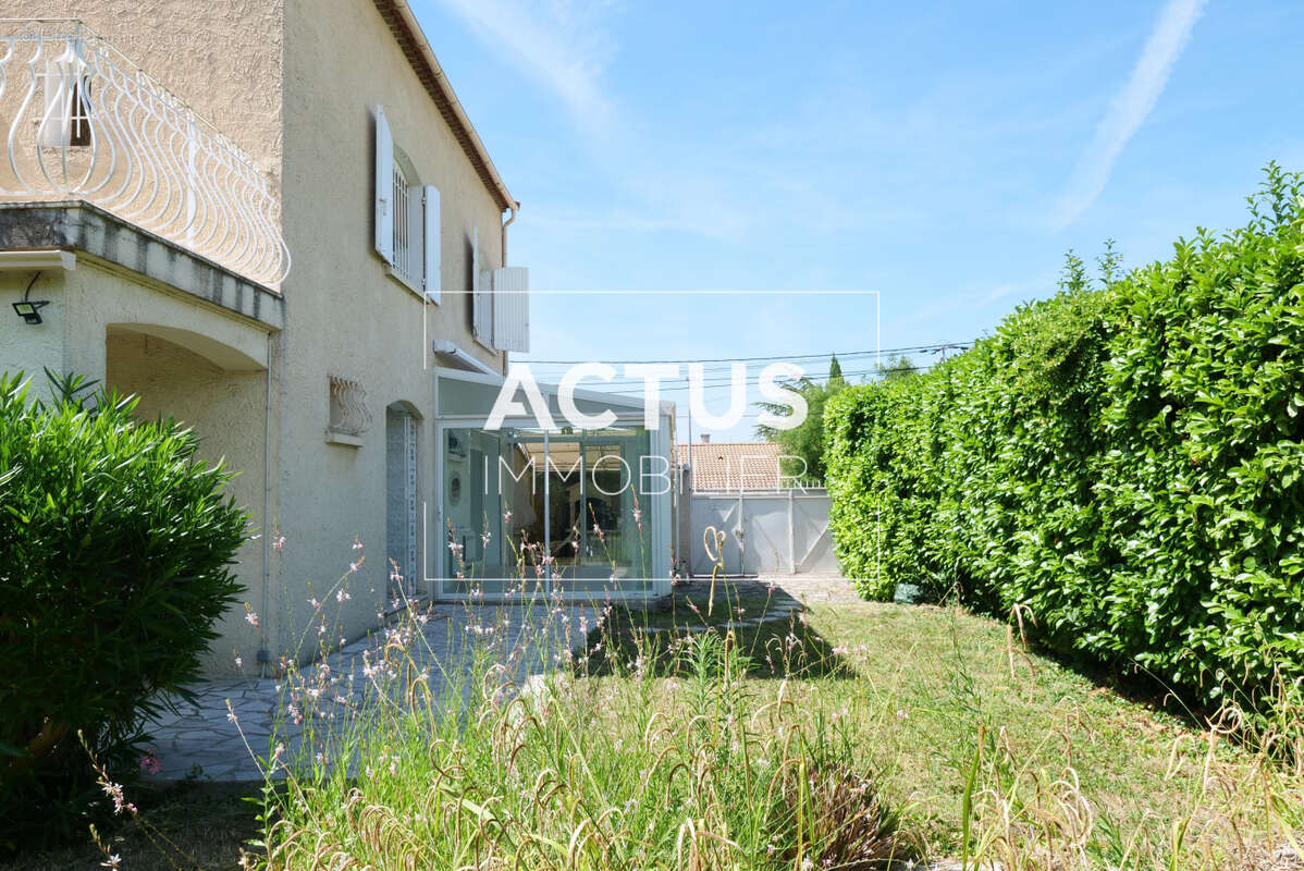 Maison 179 m² à Salon-De-Provence  - photo 6