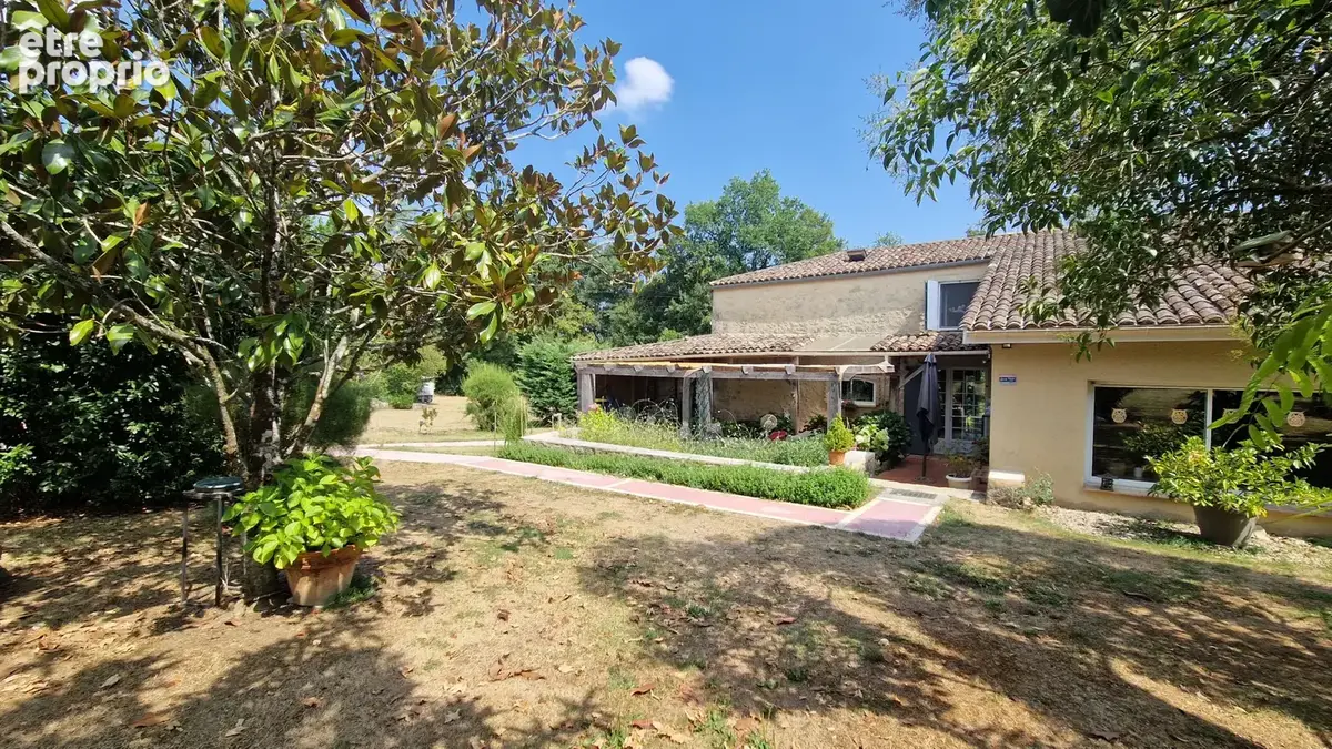 10 min de sauveterre de guyenne - maison en pierre 160 m2 - terrain 3900 m2 - photo 3