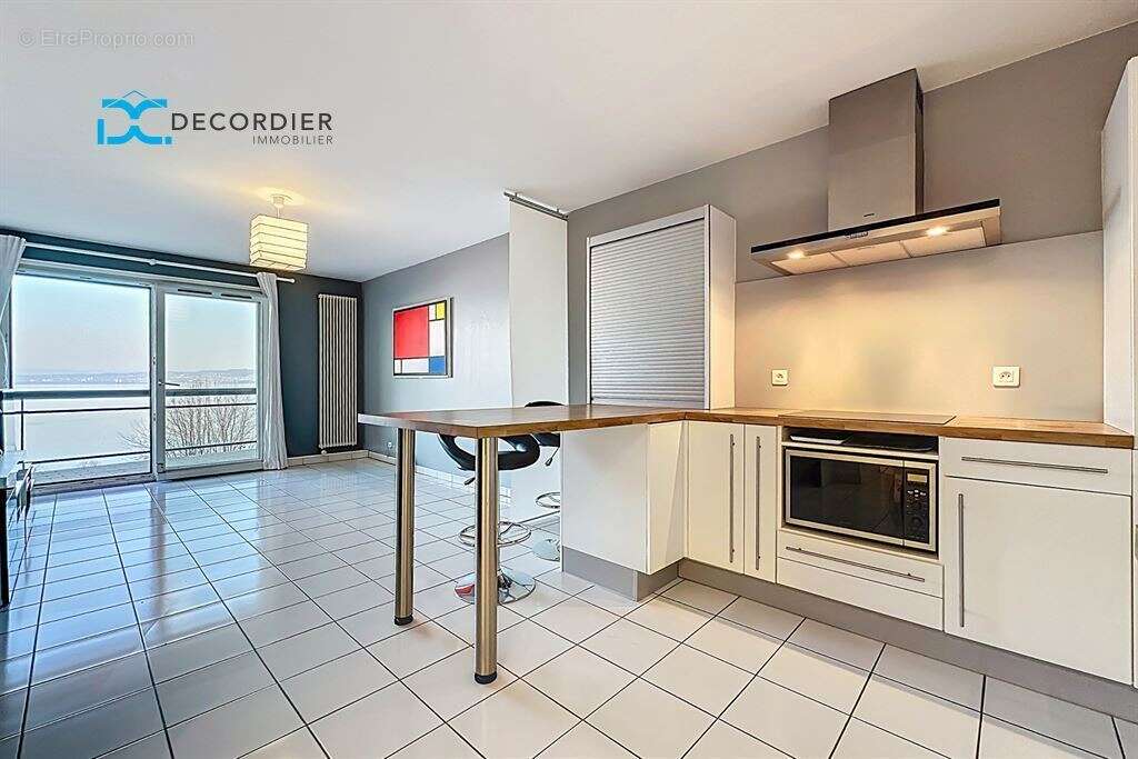 Appartement à EVIAN-LES-BAINS