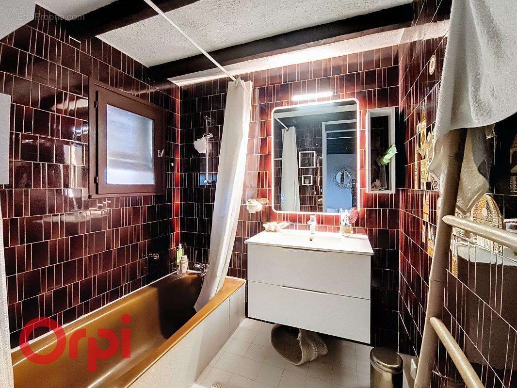 Maison à SIX-FOURS-LES-PLAGES