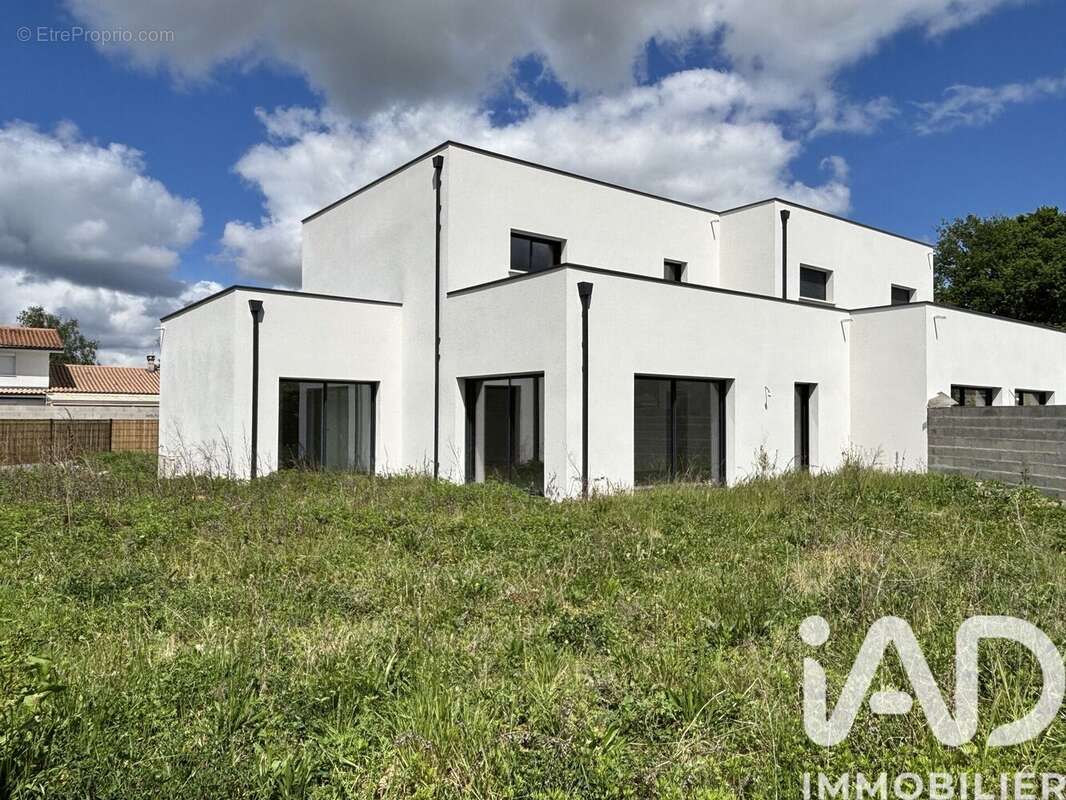 Photo 2 - Maison à MERIGNAC