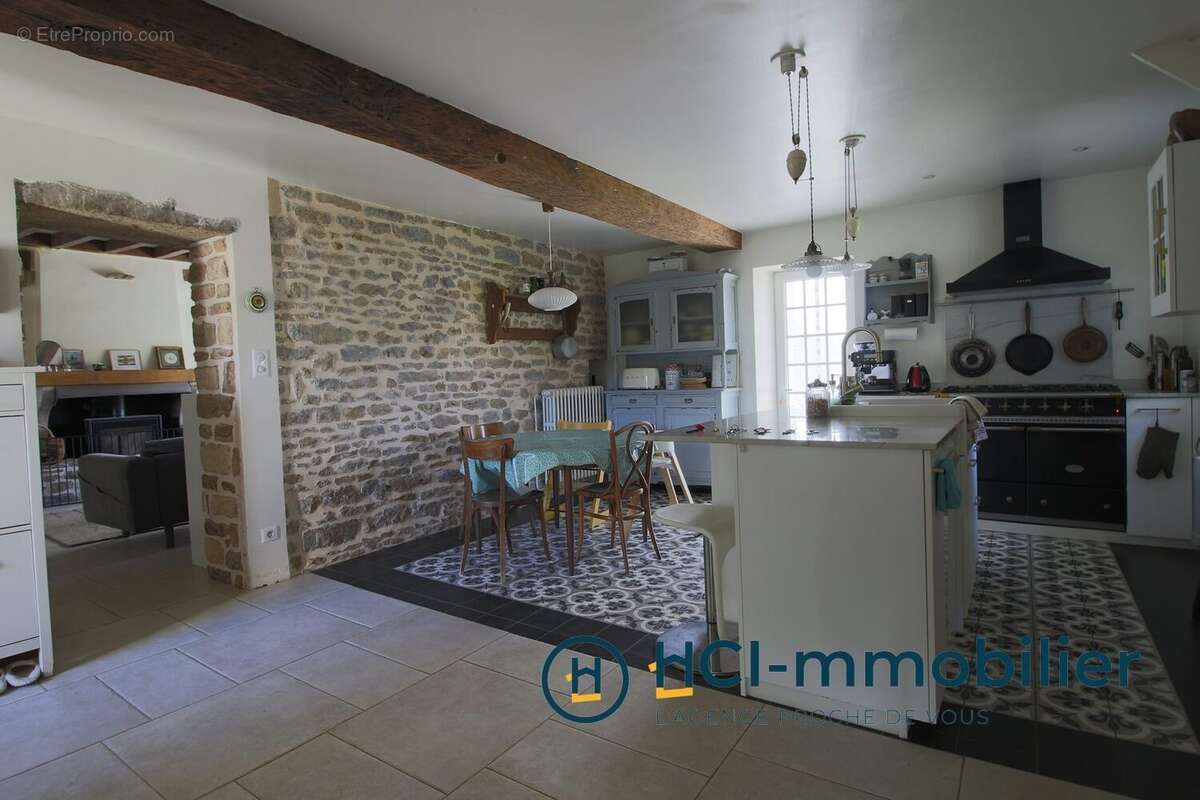 Maison à SAINTE-HELENE