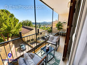 Appartement à PIERREFEU-DU-VAR