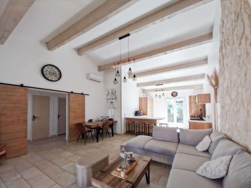Maison à POMEROLS