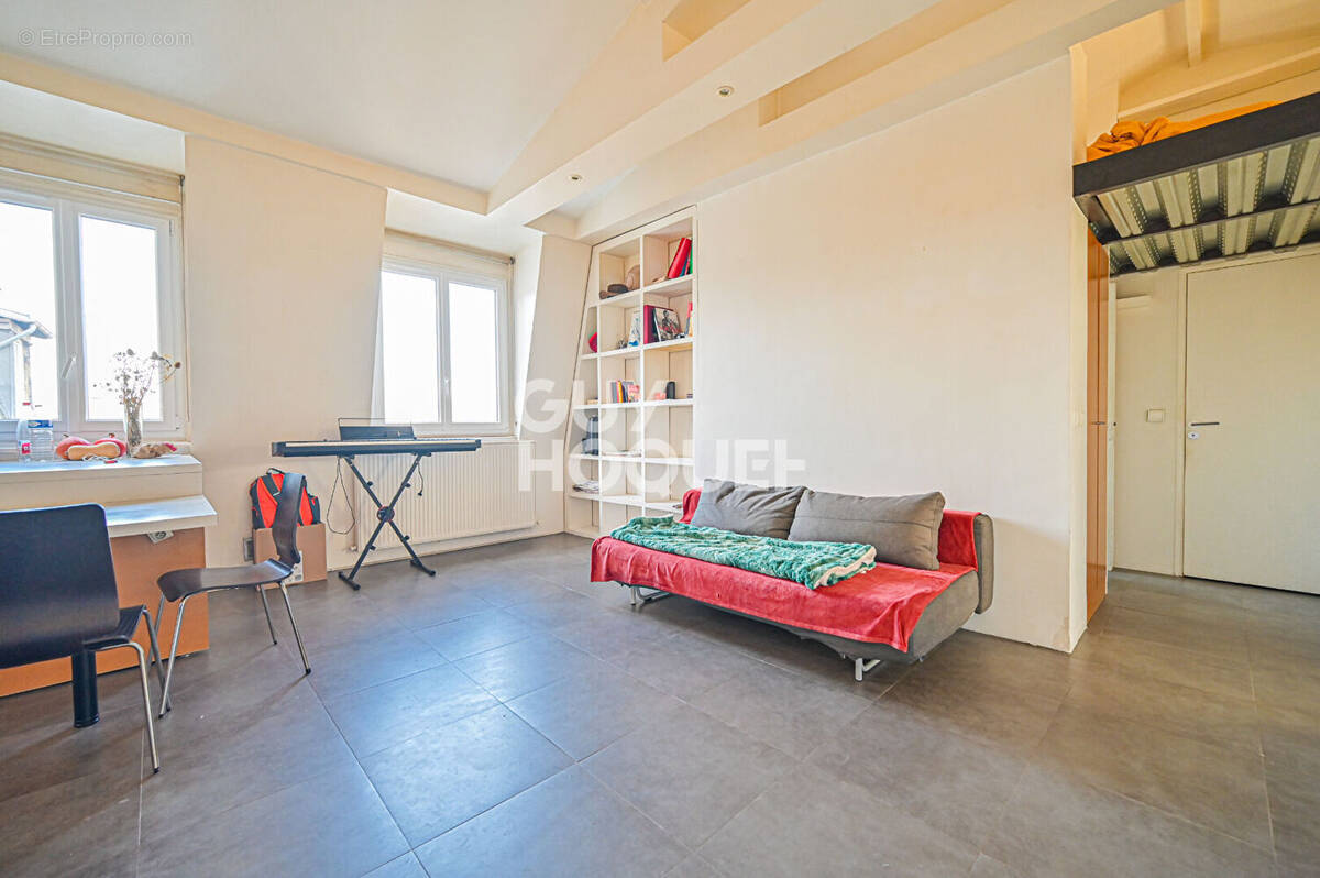 Appartement à PARIS-12E