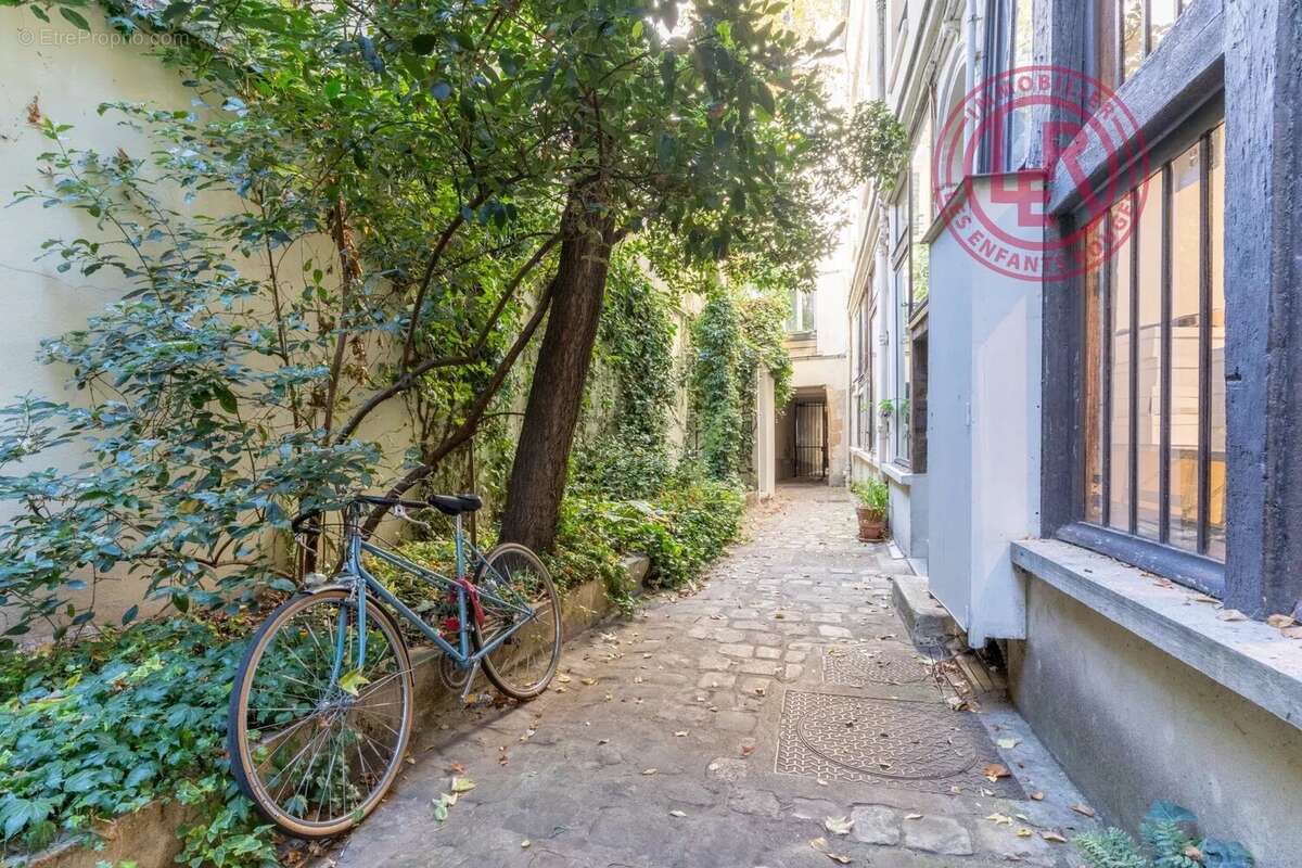 Appartement à PARIS-4E