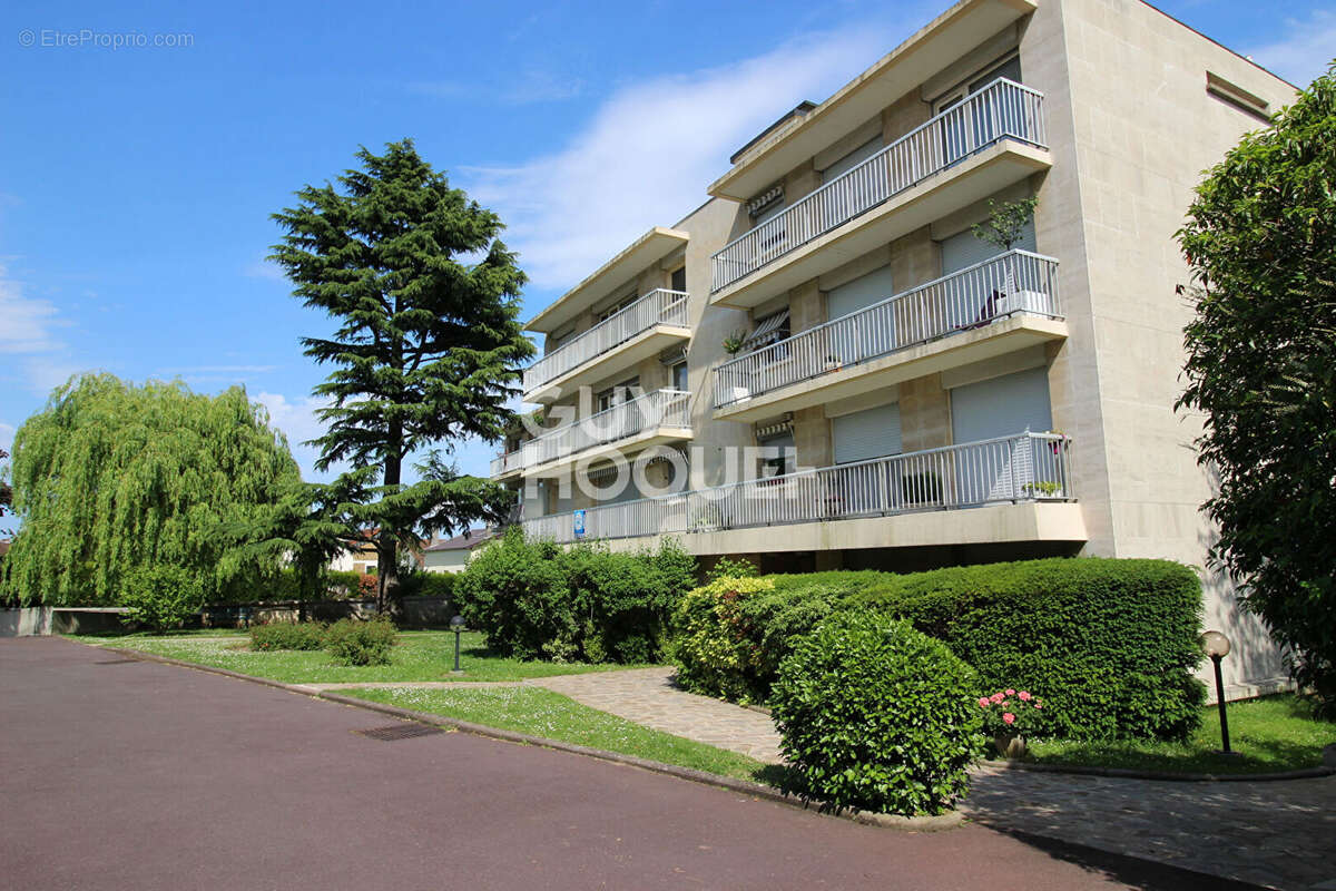 Appartement à CHAVILLE