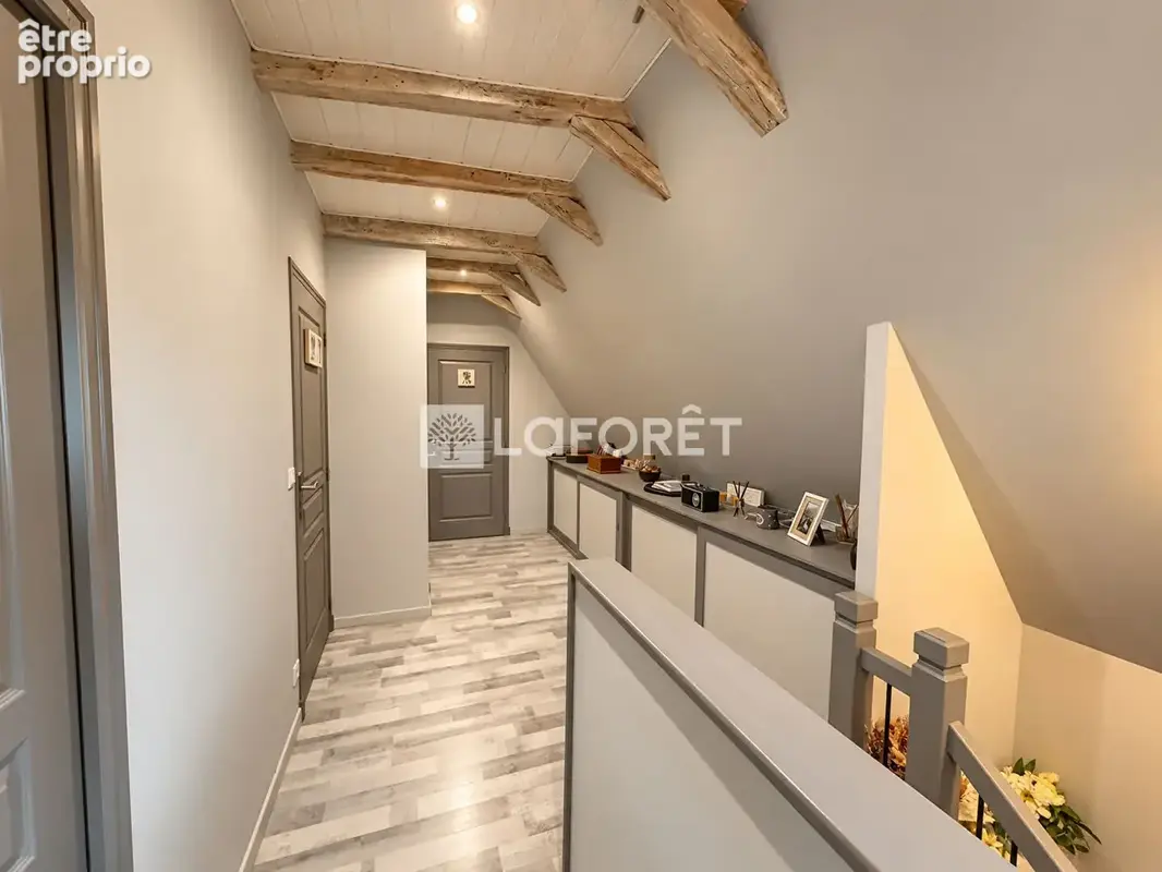 Maison de caractère avec dépendances - photo 10