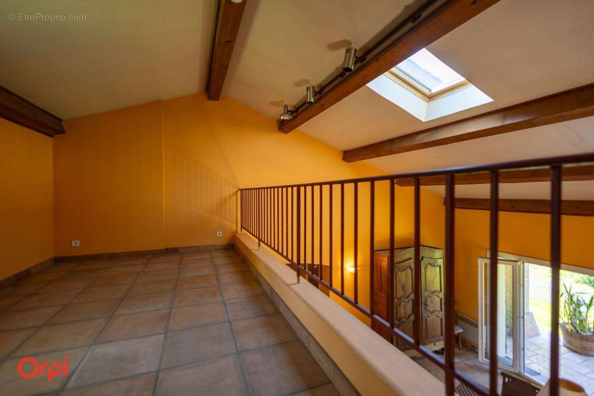 Maison à LENTILLY