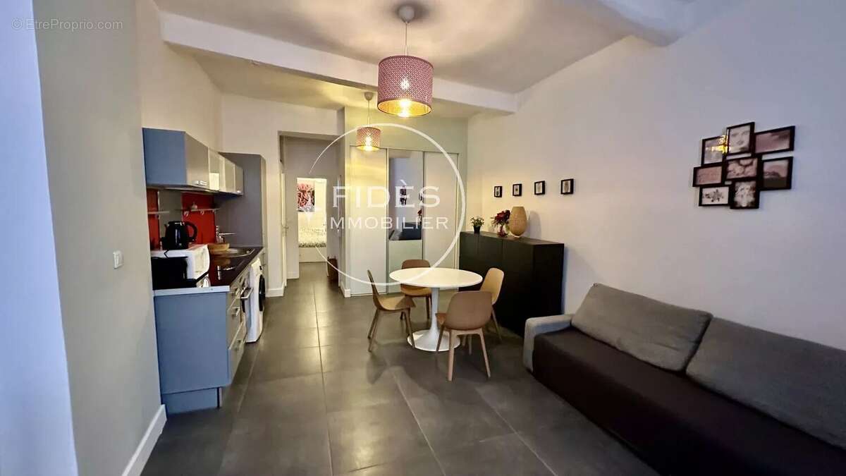 Appartement à MARSEILLE-2E