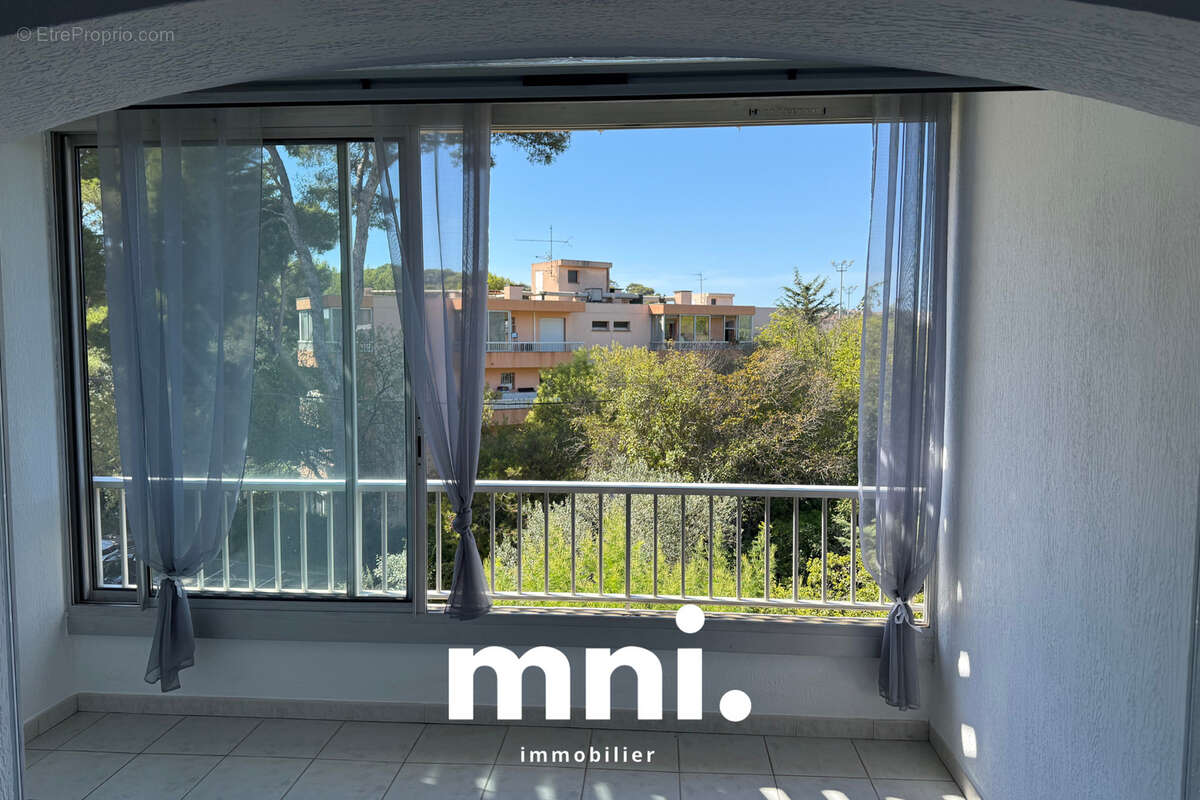 Appartement à SANARY-SUR-MER