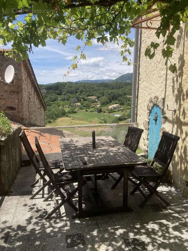 Maison à TAURIERS