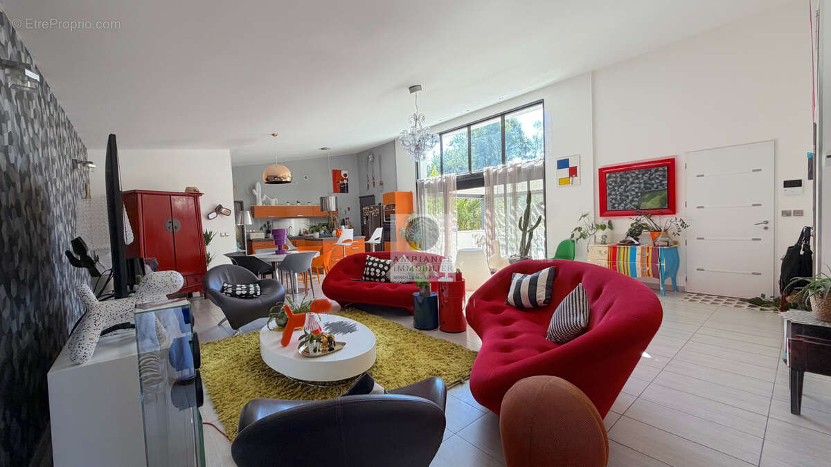 Maison à SAINT-PERAY