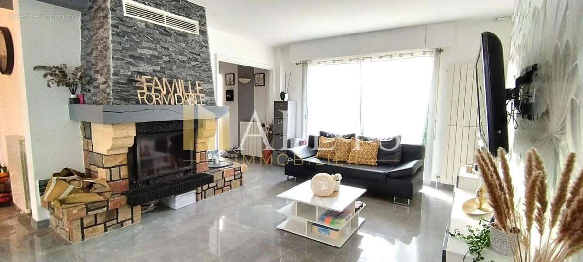 Maison à CHAUMONT-EN-VEXIN