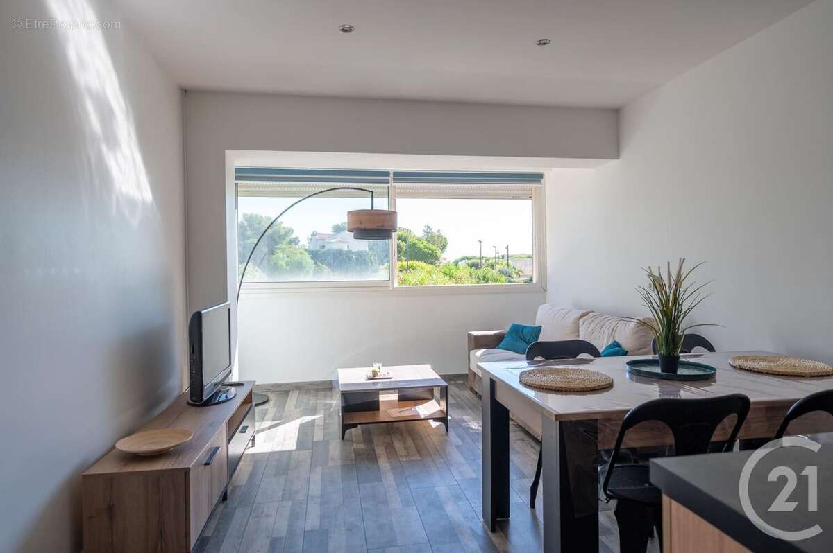 Appartement à BORMES-LES-MIMOSAS