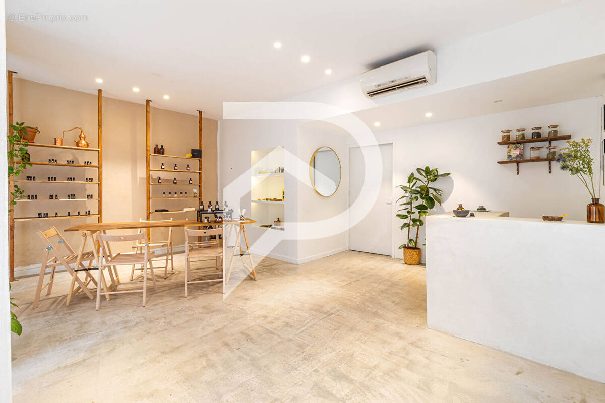 Commerce à MARSEILLE-6E