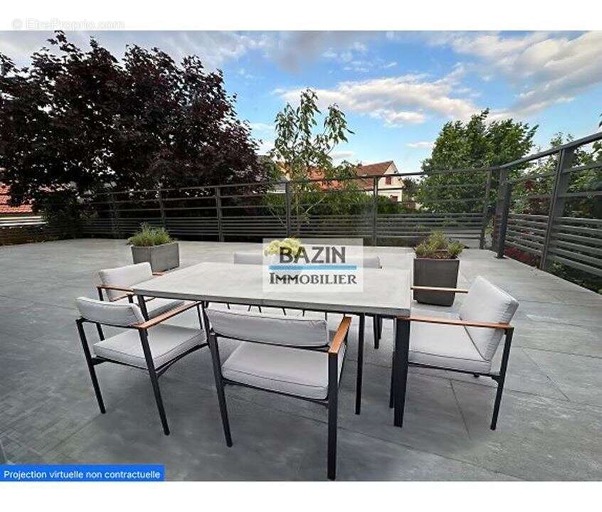 Maison à SAINTE-GENEVIEVE-DES-BOIS