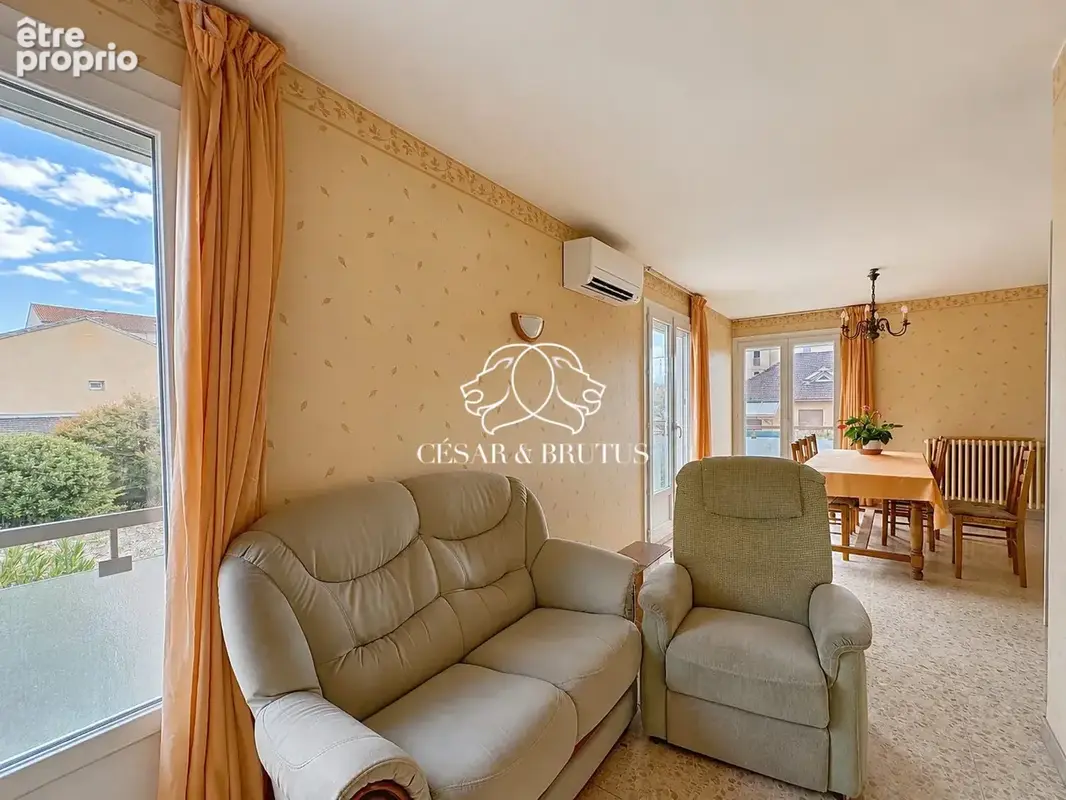Maison 150 m² à Le Peage-De-Roussillon  - photo 9