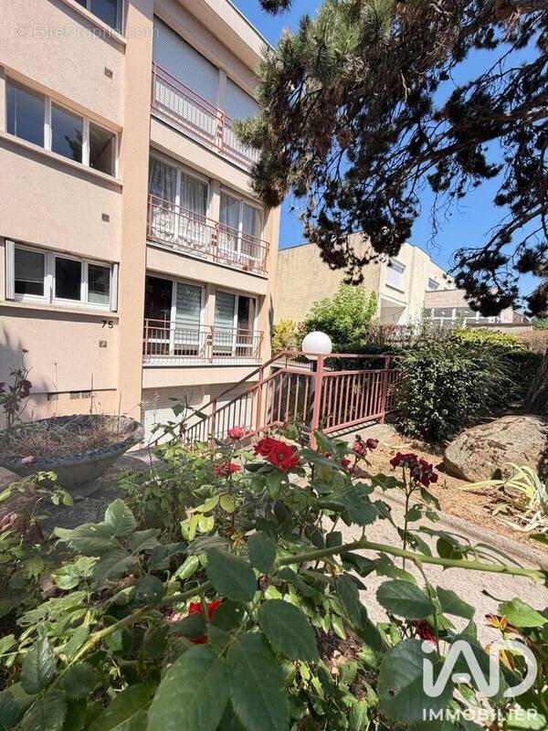 Photo 1 - Appartement à LIVRY-GARGAN