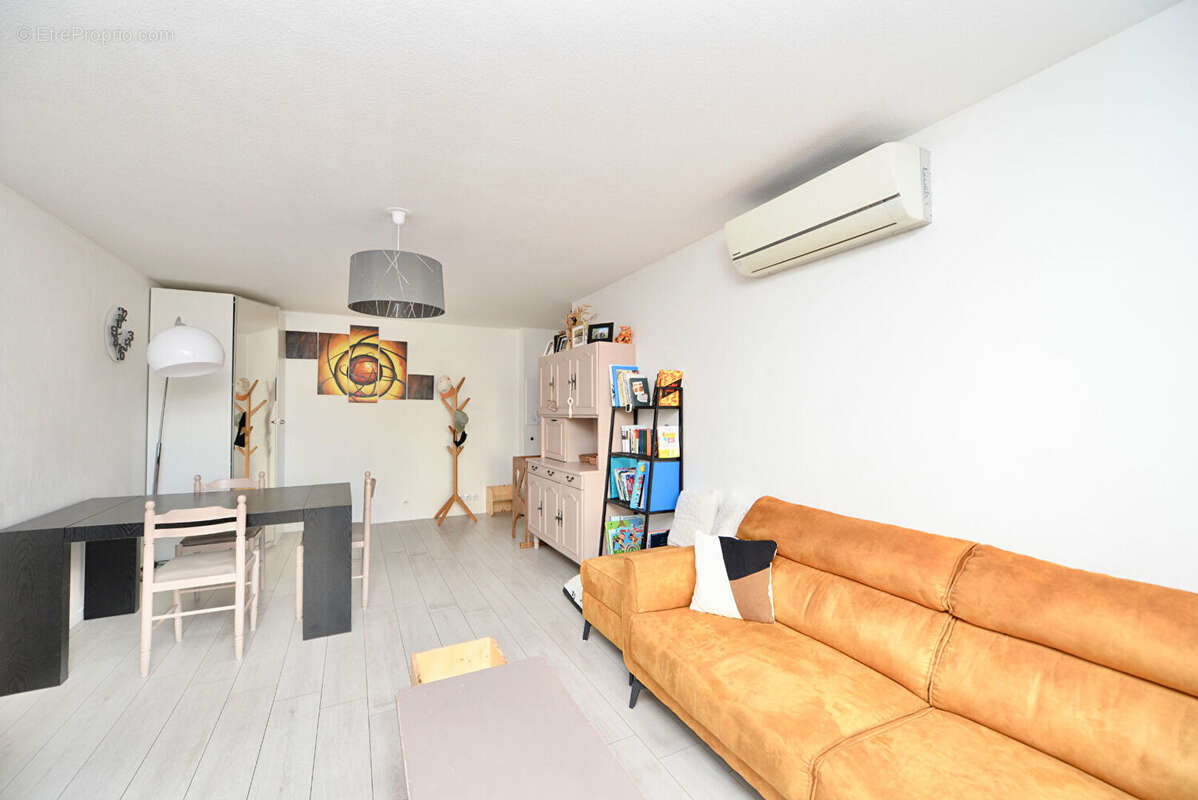 Appartement 4 pièces de 85 m² - Borderouge - photo 4