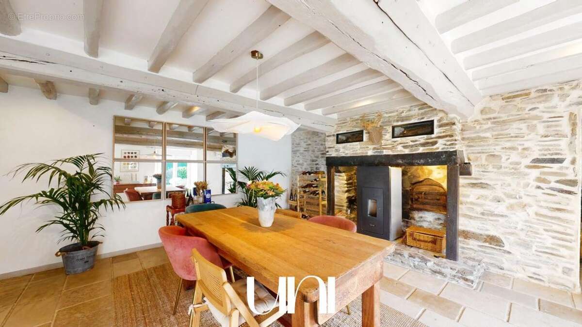 Maison à TROIS-MONTS