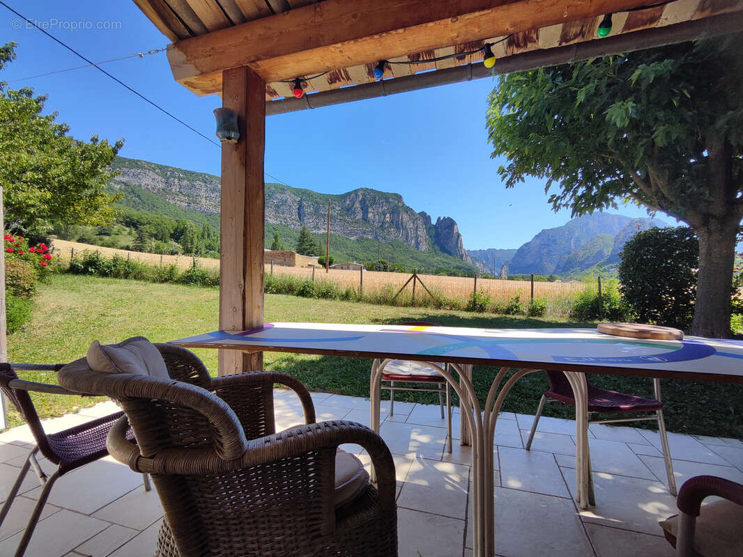 Maison avec gîte indépendant, piscine et vue majeure sur la forêt de Saou - photo 3